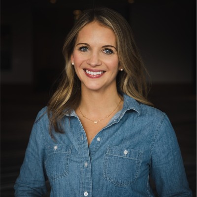 Headshot of Jess Iandiorio