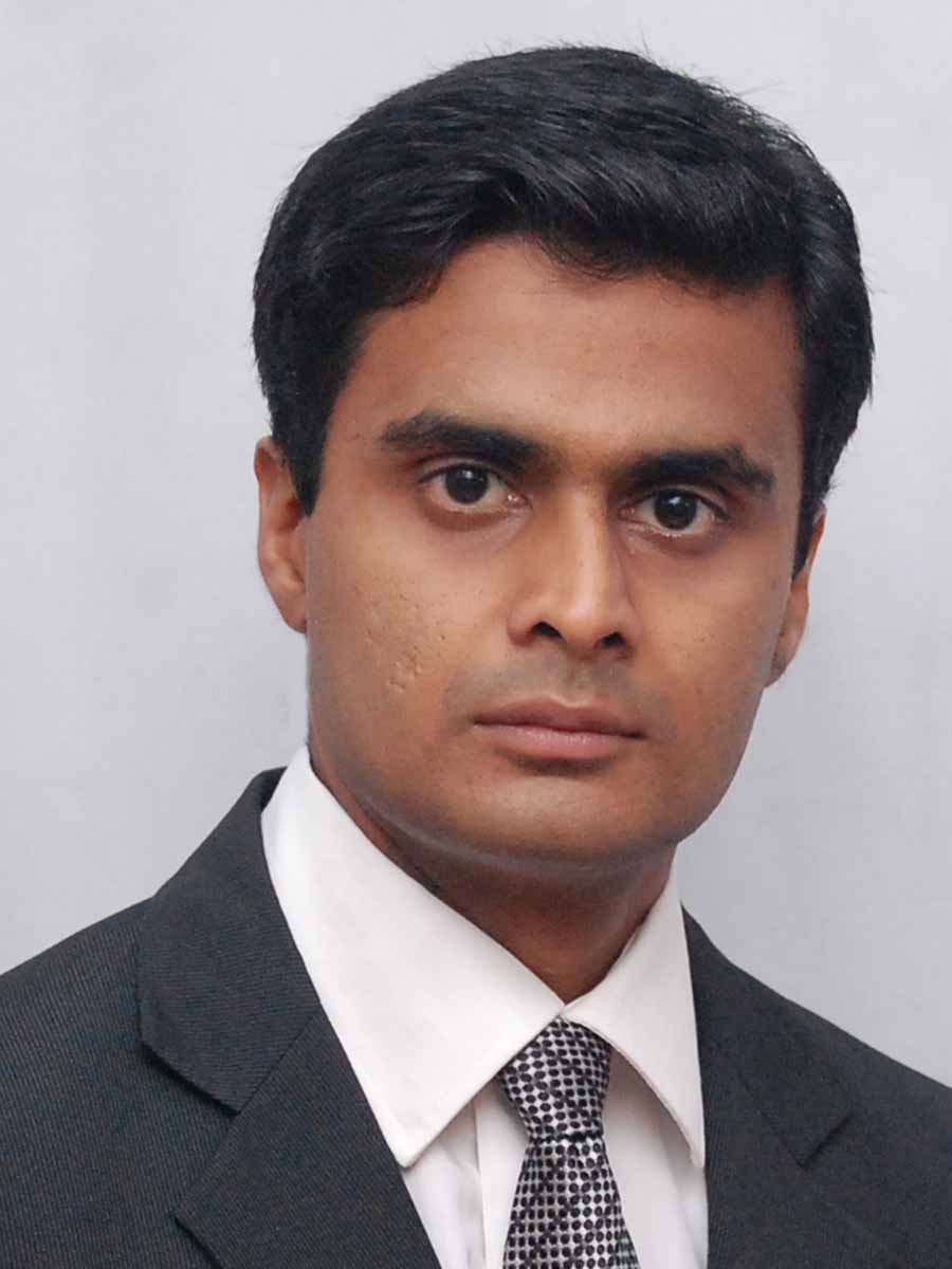 Headshot of Shivram Rajagopalan 