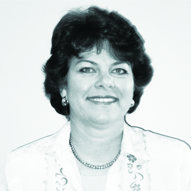 Headshot of Dr. Nina Evans